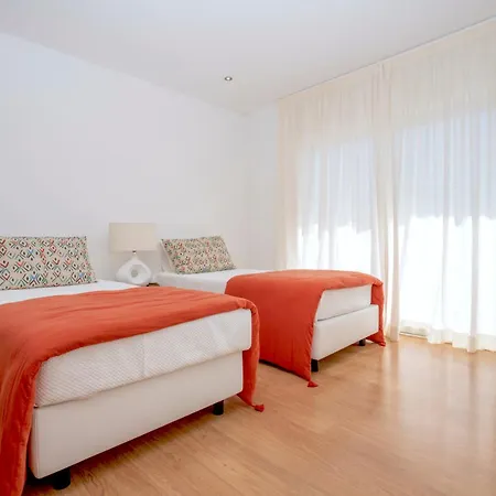 Pebble Beach & Country House Villa Quarteira